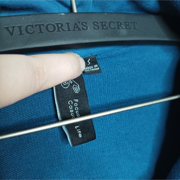 Focus Casual Life Asymmetrical Sweater Pockets Blue Flowy - Picture 2 of 5